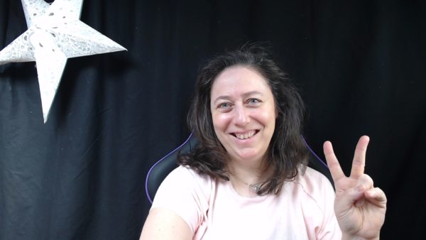 Nathalie Bagadey dans son fauteuil de gameuse