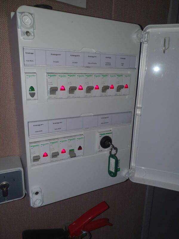 photo du tableau de bord allumé