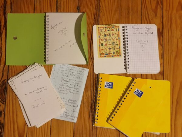photo de tous mes carnets de voyage sur l'Égypte
