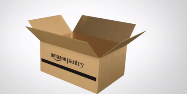 photo montrant un carton Amazon Pantry ouvert