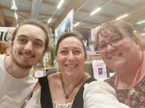Mangalaxy - Nathalie Bagadey avec Nathalie et son fils