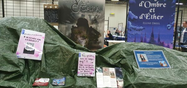 Octogônes - Stand de Nathalie Bagadey la nuit
